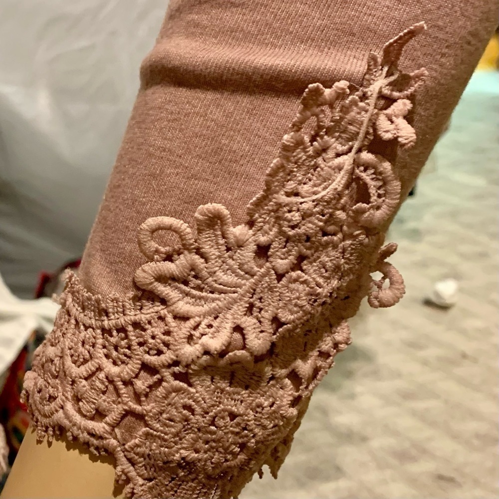 Renaissance Style Top Sz XL Festival Blush Nude Color Crocheted Long Sleeves NEW - Picture 10 of 14